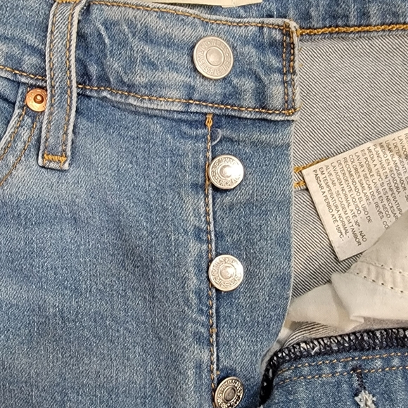 Levi's jeans size 28 - Picture 3 of 3